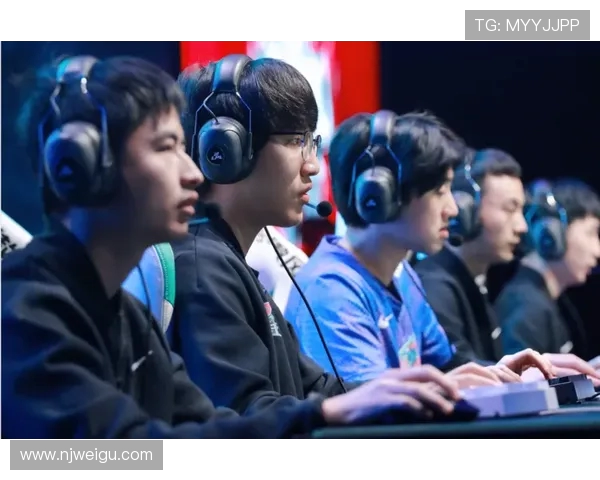 LNG战队以95分稳居大师赛积分榜首位争夺冠军之路愈发明朗 LNG战队以95分稳居大师赛积分榜首位争夺冠军之路愈发明朗