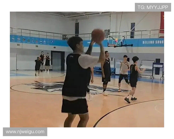 北京网球队灵活性引发热议球员表现与战术调整成焦点 北京网球队灵活性引发热议球员表现与战术调整成焦点