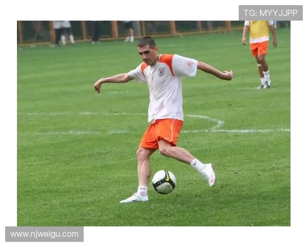 广州网球队的崛起之路:从默默无闻到联赛强者的奋斗历程 广州网球队的崛起之路:从默默无闻到联赛强者的奋斗历程