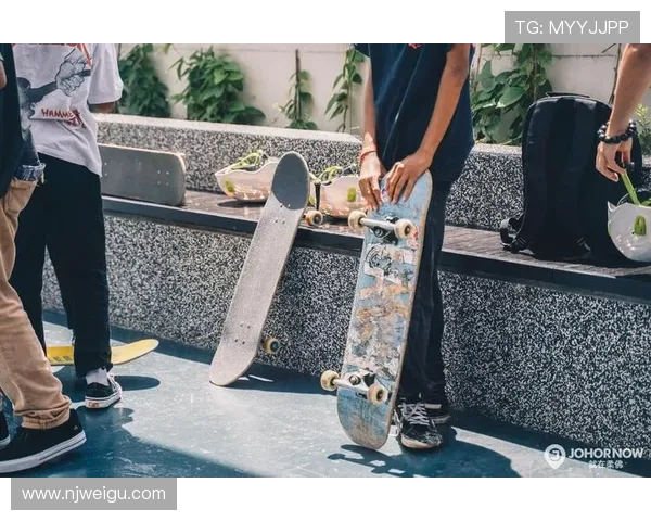 李伟独家分享滑板心得与技巧助你轻松掌握滑板运动的乐趣与挑战 李伟独家分享滑板心得与技巧助你轻松掌握滑板运动的乐趣与挑战