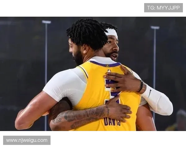 武汉网球队与深圳网球队赛后复盘分析团队配合与战术执行的关键因素 武汉网球队与深圳网球队赛后复盘分析团队配合与战术执行的关键因素