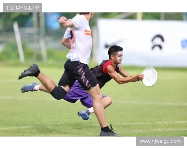 深圳飞盘队在极限运动会积分榜上以100分稳居第一名展现强劲实力