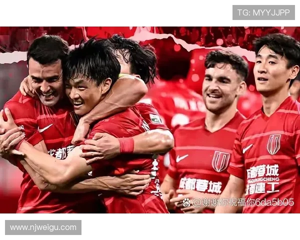 广东恒大与上海申花激战正酣谁将赢得这场中超巅峰对决