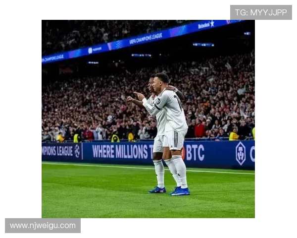 曼彻斯特联对阵皇马精彩直播全程回顾与战报分析 曼彻斯特联对阵皇马精彩直播全程回顾与战报分析