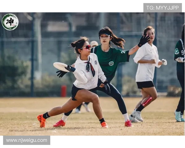飞盘战术解析:北京飞盘队如何构建整体压制与协同体系