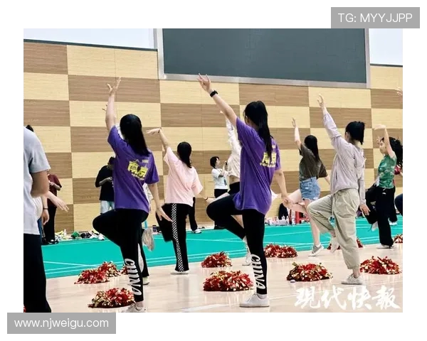 南京街舞队灵活性探秘：舞动城市节奏与青春活力的完美结合